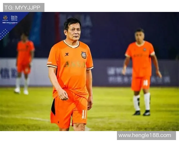 香港足球明星队重聚献唱展现团结精神与热爱足球的激情